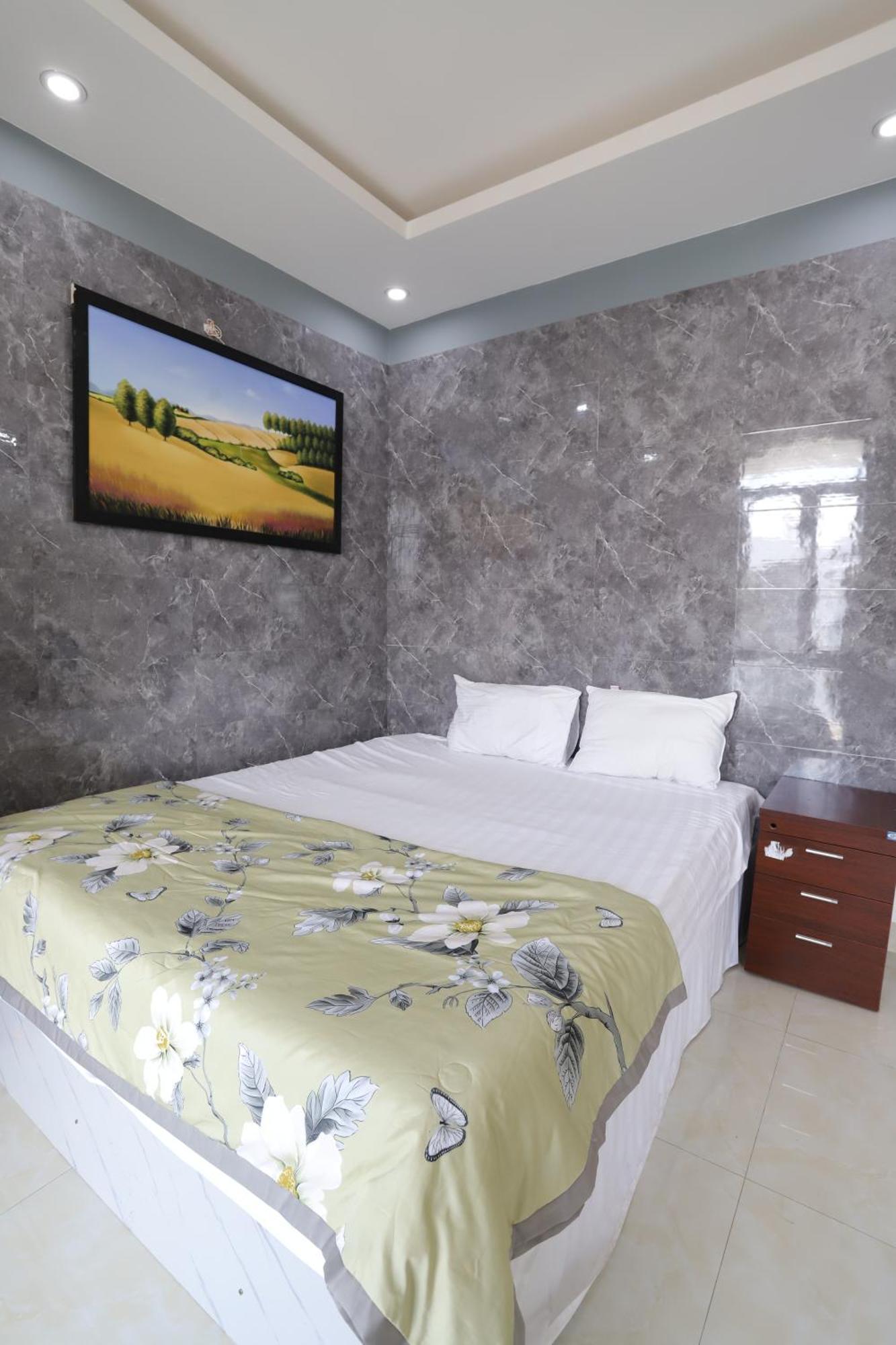 Hotel Tram Anh Nhon Trach Екстер'єр фото