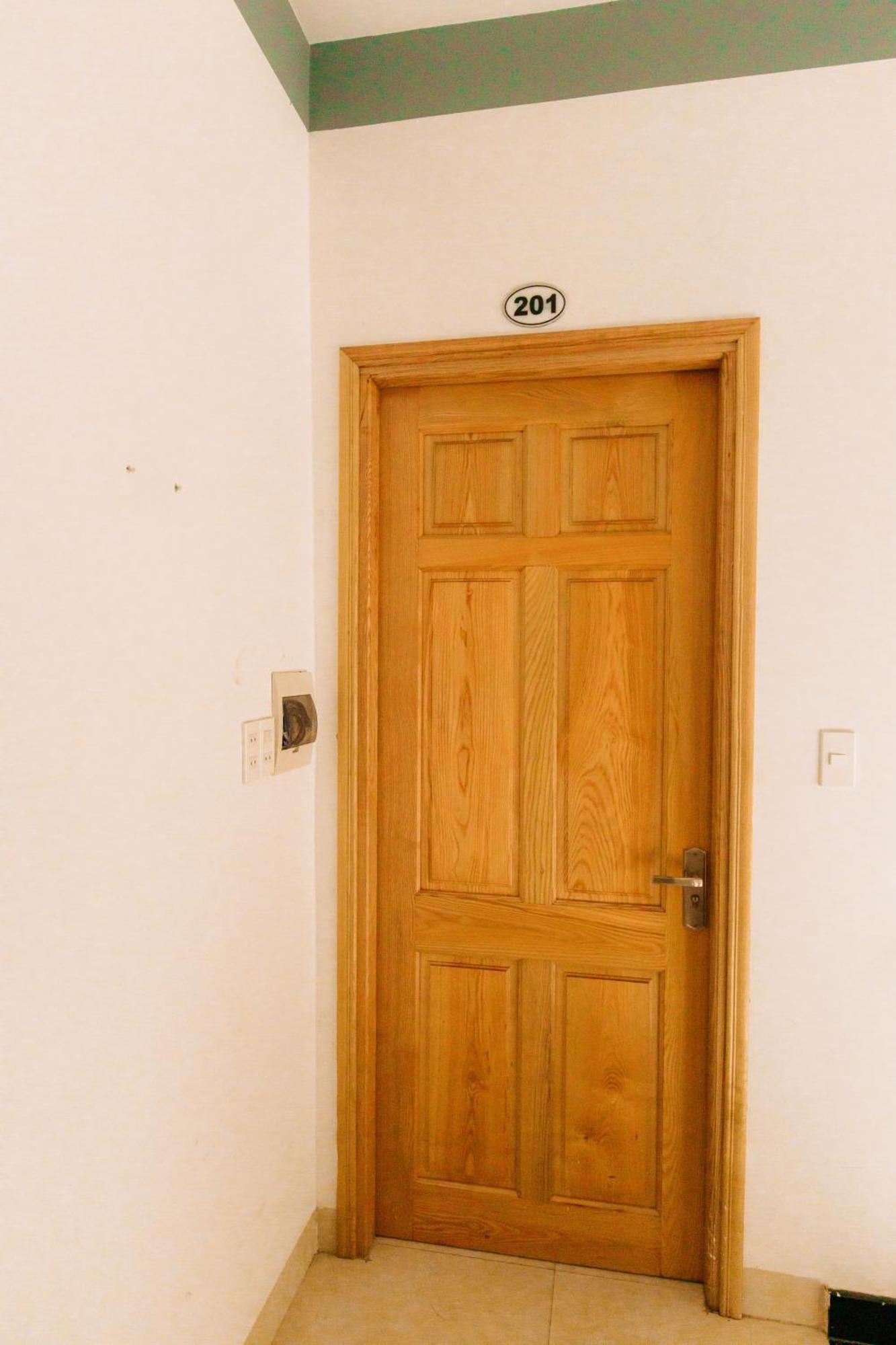Hotel Tram Anh Nhon Trach Екстер'єр фото